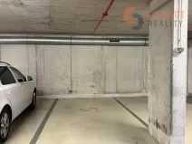 Pronájem garážového stání, Brno, Lidická, 15 m2