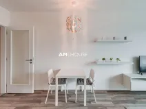 Pronájem bytu 1+kk, Praha - Karlín, Breitfeldova, 32 m2