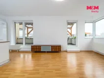 Prodej bytu 2+kk, Praha - Kyje, Sicherova, 64 m2