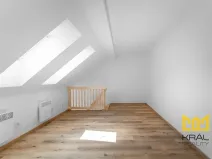 Pronájem bytu 2+kk, Praha - Smíchov, Nádražní, 49 m2