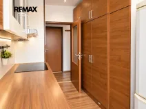 Prodej bytu 3+1, Praha - Troja, Krynická, 65 m2