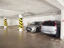 Pronájem garážového stání, Hradec Králové, třída Edvarda Beneše, 6 m2