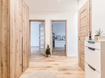 Prodej bytu 2+1, Karlovy Vary, Konečná, 63 m2