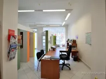 Pronájem obchodního prostoru, Beroun, Nám. M.Poštové, 49 m2