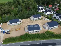 Prodej rodinného domu, Kamenice, Lomená, 156 m2