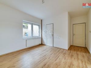 Prodej rodinného domu, Karlovy Vary - Stará Role, Dobrovského, 180 m2