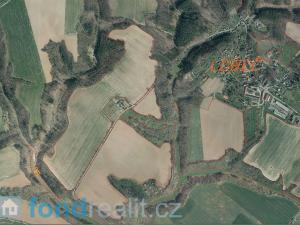 Prodej zemědělské půdy, Lobeč, 1758 m2