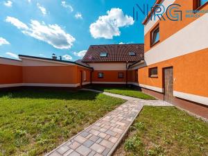 Prodej rodinného domu, Pardubice, 300 m2