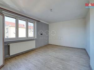 Prodej bytu 3+1, Vrčeň, 71 m2