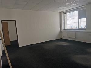 Pronájem kanceláře, Hradec Králové, Vážní, 99 m2