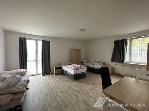 Pronájem ubytování, Zádveřice-Raková, 250 m2