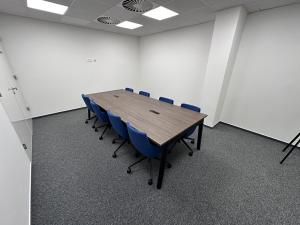 Pronájem kanceláře, Praha - Karlín, Pobřežní, 930 m2