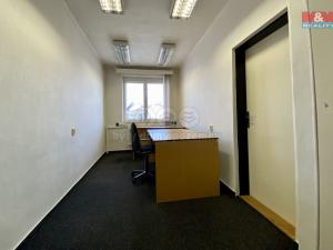 Pronájem kanceláře, Karviná - Fryštát, Masarykovo nám., 35 m2