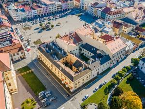 Prodej ubytování, Kroměříž, Velké náměstí, 4370 m2
