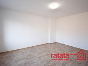 Pronájem bytu 2+1, Klášterec nad Ohří, Pod Stadionem, 56 m2