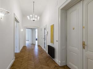 Pronájem bytu 6+kk, Praha - Vinohrady, náměstí Míru, 250 m2