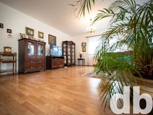 Prodej rodinného domu, Karlovy Vary, Vančurova, 260 m2