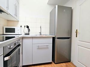 Prodej ubytování, Praha - Vršovice, Žitomírská, 100 m2