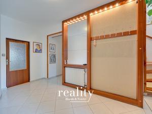 Prodej rodinného domu, Miroslav, Malinovského, 248 m2