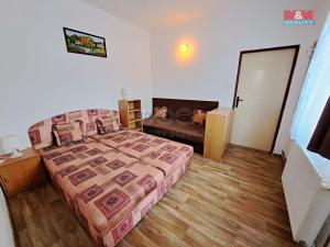 Prodej ubytování, Varvažov - Štědronín-Plazy, 2392 m2