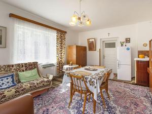 Prodej rodinného domu, Předhradí, Dukelská, 92 m2