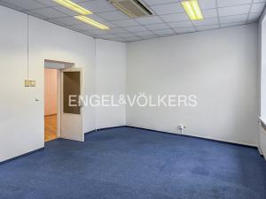 Pronájem kanceláře, Praha - Vysočany, Sokolovská, 34 m2