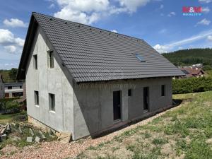 Prodej rodinného domu, Lužany, 180 m2