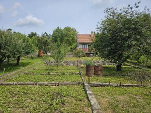 Prodej chaty, Hradčany, 60 m2