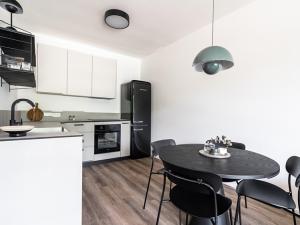 Pronájem bytu 3+kk, Praha - Malešice, Počernická, 84 m2