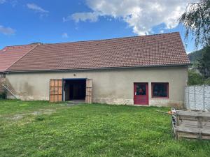 Pronájem skladu, Želenice, 930 m2