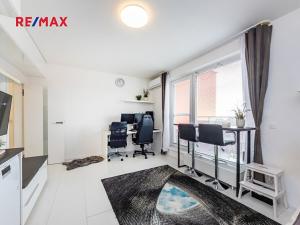 Prodej bytu 1+kk, Hostivice, Ječná, 34 m2