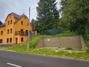 Prodej rodinného domu, Loučná pod Klínovcem, 207 m2