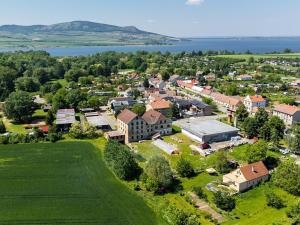 Prodej komerční nemovitosti, Přítluky, 100 m2