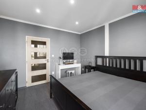 Prodej bytu 2+1, Kladno - Kročehlavy, Jaroslava Foglara, 52 m2