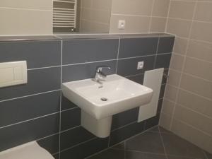 Prodej bytu 1+kk, Praha - Dolní Měcholupy, Kryšpínova, 33 m2