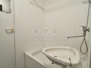 Pronájem bytu 1+1, Chomutov, Kyjická, 34 m2