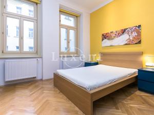 Pronájem bytu 2+kk, Praha - Nové Město, Soukenická, 66 m2