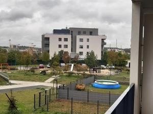 Pronájem bytu 2+kk, Praha - Vysočany, Smržových, 60 m2