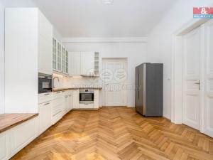 Prodej bytu 3+kk, Praha - Smíchov, U Santošky, 83 m2