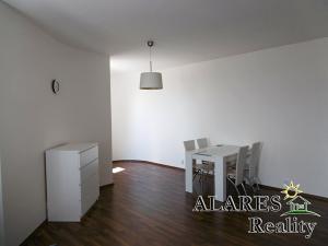 Pronájem bytu 2+kk, Praha - Kyje, Pelušková, 64 m2