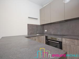 Prodej bytu 2+kk, Praha - Čakovice, Bermanova, 43 m2