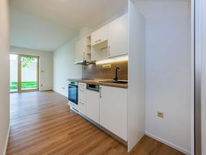 Pronájem bytu 2+kk, Praha - Písnice, Lipovická, 47 m2