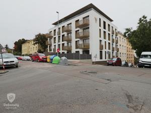 Pronájem bytu 2+kk, Praha - Žižkov, V domově, 48 m2