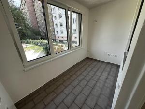 Pronájem obchodního prostoru, Praha - Strašnice, Tuklatská, 40 m2