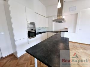 Pronájem bytu 2+kk, Praha - Nové Město, 28. října, 74 m2