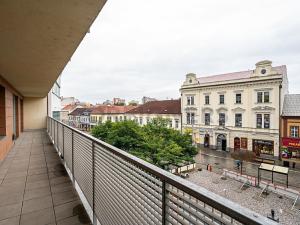 Pronájem kanceláře, Pardubice, třída Míru, 152 m2