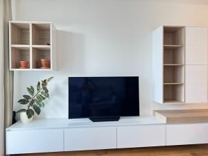 Pronájem bytu 2+kk, Praha - Vysočany, Smržových, 60 m2