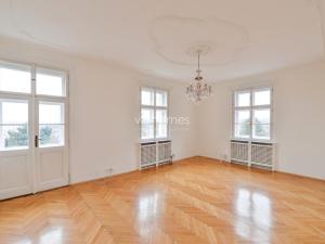 Pronájem vily, Praha - Smíchov, Tichá, 680 m2