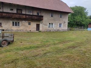 Prodej zemědělské usedlosti, Sezemice, 2606 m2