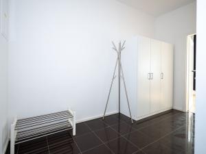 Pronájem bytu 1+kk, Praha - Hlubočepy, Silurská, 42 m2